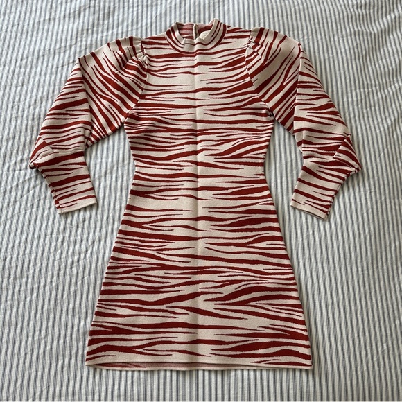 NWT Sezane Beth sweater dress zebra XS - Picture 4 of 10
